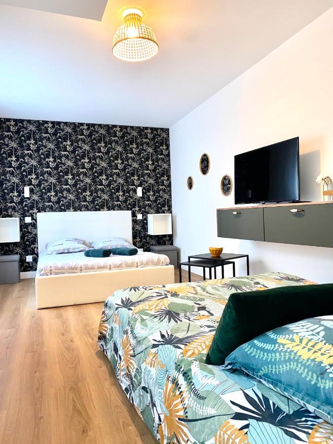 Superbe Appt Avec Cour Et Parking Gratuit A 5Min De La Cite Medievale Carcassonne Esterno foto