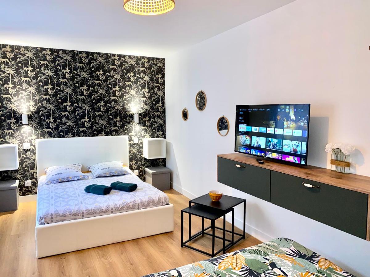 Superbe Appt Avec Cour Et Parking Gratuit A 5Min De La Cite Medievale Carcassonne Esterno foto